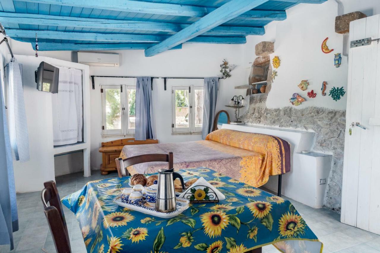 Casa Vacanze Capurre "Trulli E Pajare A Due Passi Dal Pizzo" Gallipolli Exteriör bild