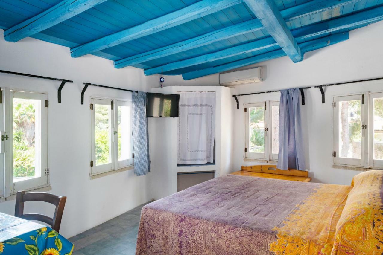 Casa Vacanze Capurre "Trulli E Pajare A Due Passi Dal Pizzo" Gallipolli Exteriör bild